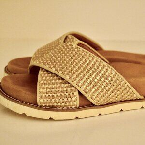 Prima Donna Woven Raffia Sandals